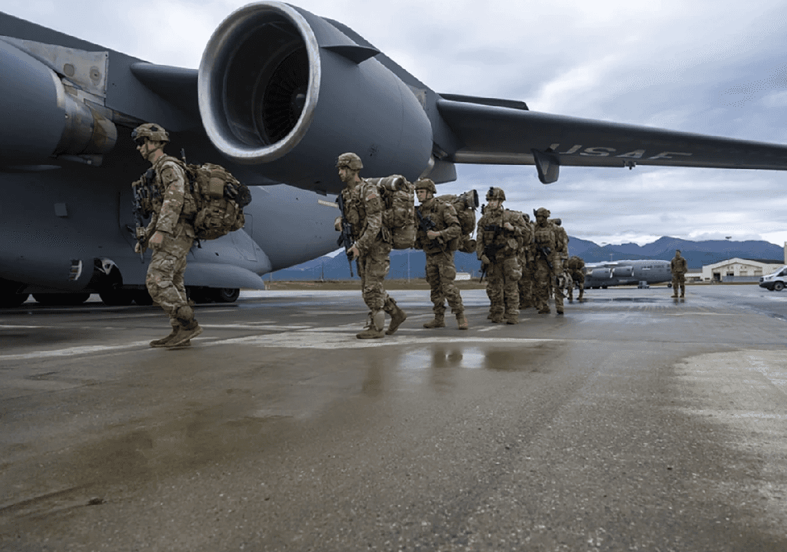 הצבא האמריקאי מתגבר כוחות באלסקה - בעוד שרוסיה וסין ממשיכות לבצע תרגילים צבאיים באזור