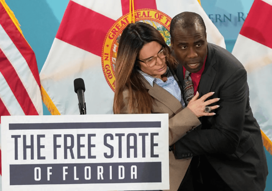 דרמה בשידור חי מפלורידה: סנאטורית התמוטטה – רופא המדינה קפץ לעזרתה