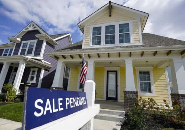 'סערה מושלמת' בשוק הנדל"ן בארה"ב: מלאי הבתים נמוך, הרוכשים מסתערים על הנכסים