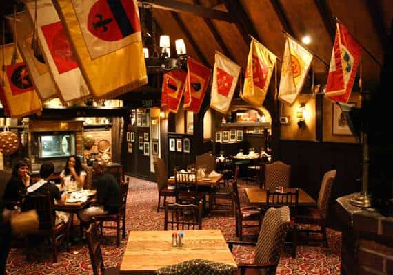 חוגגים ואוכלים ביום סיינט פטריק בלוס אנג'לס