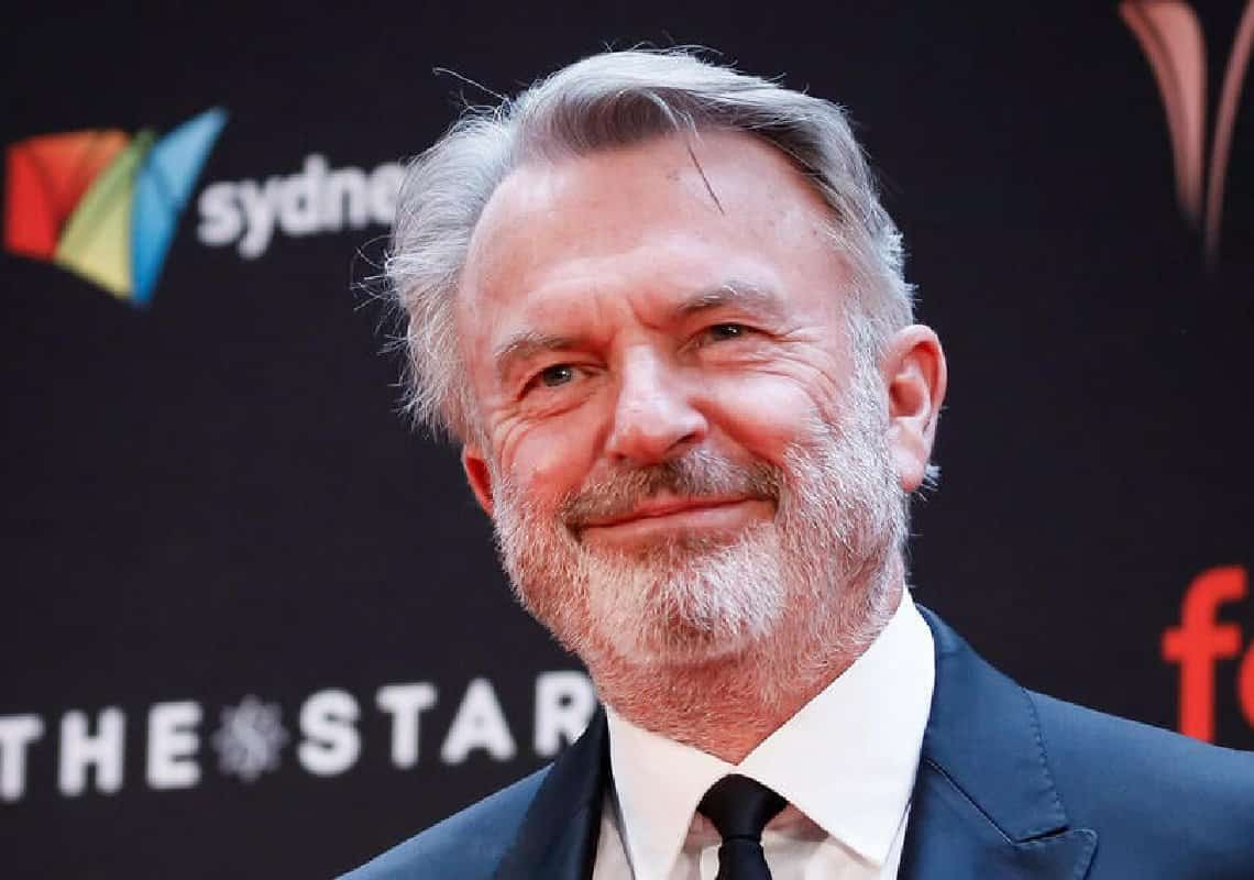 לאחר שאמר שהוא גוסס ממחלת הסרטן, השחקן סם ניל מסביר: ״המחלה בהפוגה״