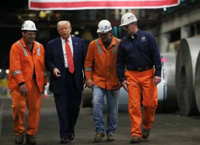 טראמפ מכפיל את המכסים במלחמת הסחר עם סין: "פלדה סינית זולה לא תבנה את אמריקה"