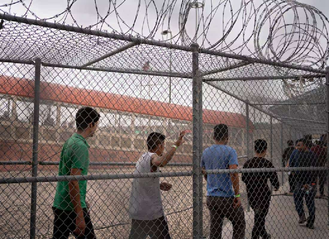 "מיליון מגורשים": המספר הסודי שמניע את מכונת הגירוש של טראמפ