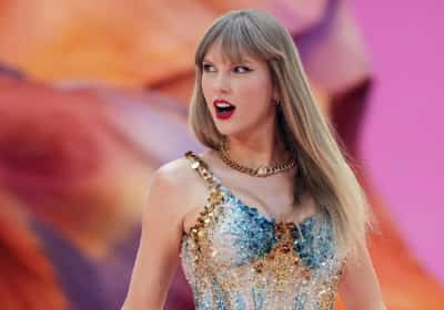 ההון של טיילור סוויפט מזנק - והיא מתברגת למקום השביעי בעולם