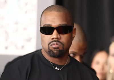 קניה ווסט קנה עמוד שלם בוול סטריט ג'ורנל כדי להתנצל שוב: "אני לא נאצי, אני אוהב יהודים"