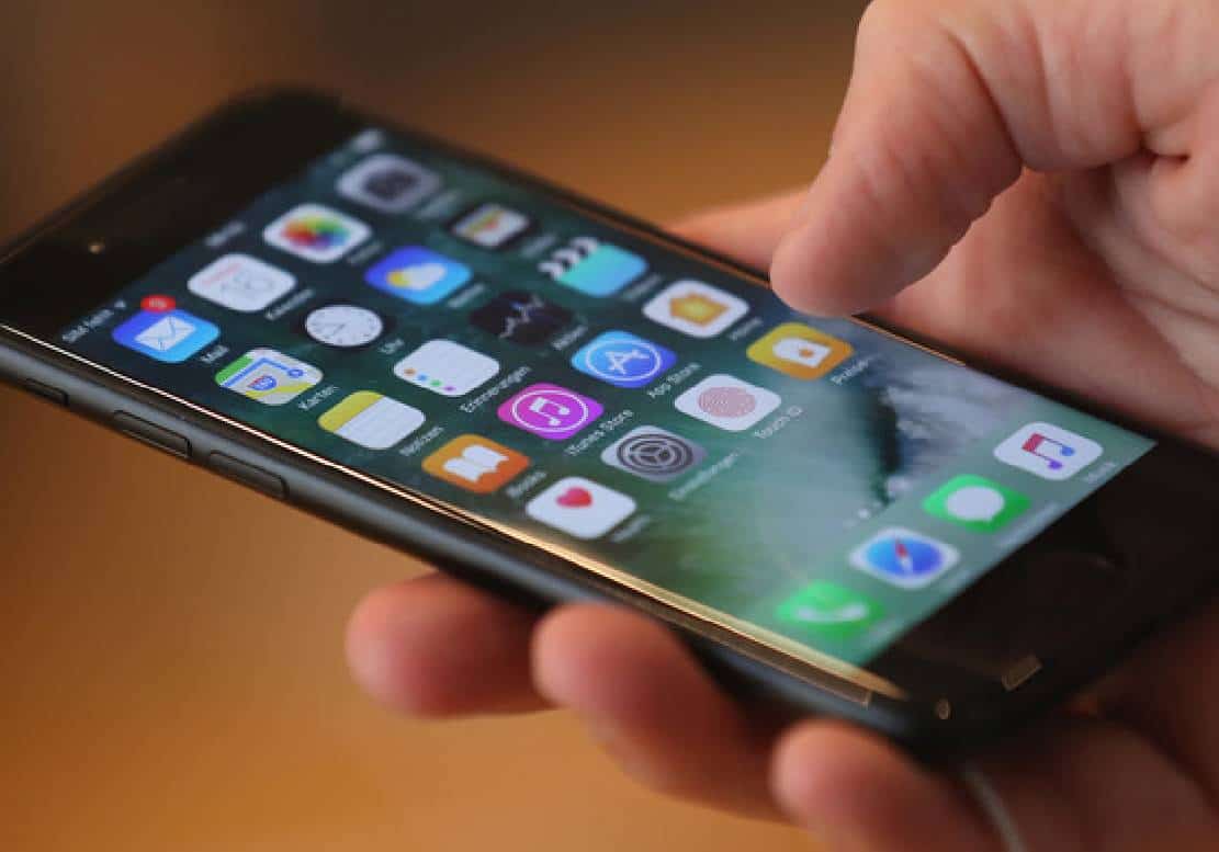 "‏ה-CIA פרץ לאייפונים של דיפלומטים ישראלים ברוסיה"