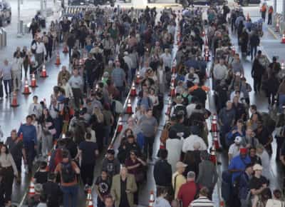 הסנאט מאשר מימון לרוב משרד ביטחון המולדת — לקראת סיום משבר שדות התעופה