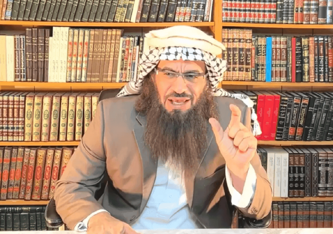 איש דת רדיקלי קורא למוסלמים האמריקאים: "אמצו את דרך הג'יהאד"