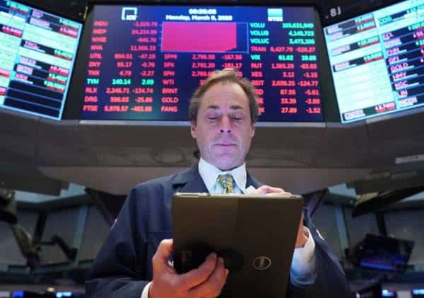 מפולת כלכלית: היום הקשה ביותר בוול סטריט מאז 1987