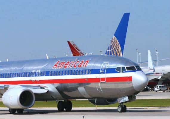 אולי היה עדיף להפעיל את הווייז: טייס אמריקן איירליינס כמעט נחת בשדה הלא נכון