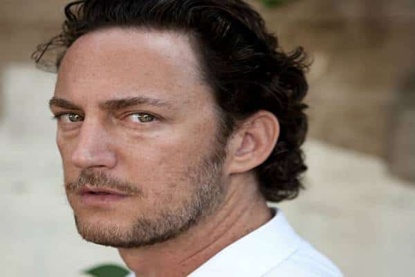 אחרי שירי מימון גם יחזקאל לזרוב עולה על הגג: ויגלם את טוביה במחזמר "כנר על הגג" בברודווי