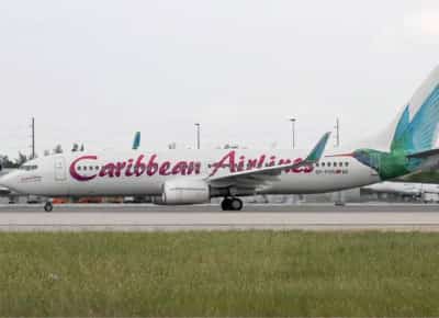 נולד בין שמיים וארץ: הילד שהגיע לעולם בנחיתה בניו יורק — ואיש לא יודע אם הוא אמריקאי