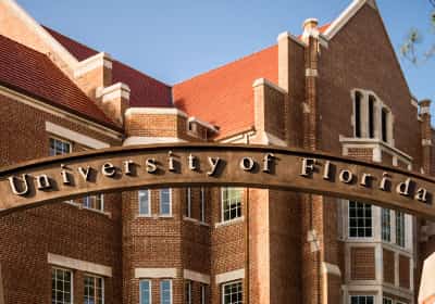 זכה בפרס אקדמי - ואז קרא להשמיד יהודים: אוניברסיטת פלורידה בלב הסערה