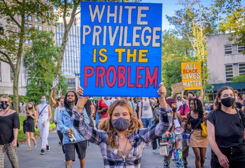 ‏מועצת החינוך של קליפורניה הצביעה בעד גישת "צדק חברתי" לתוכנית הלימודים במתמטיקה‏