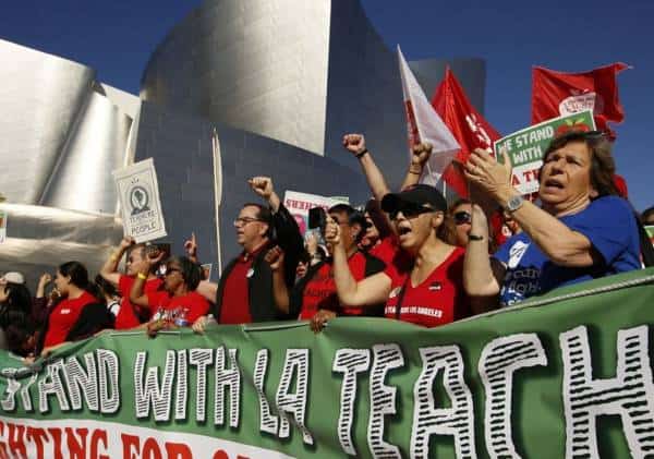 התפתחות משמעותית: ביהמ"ש אישר לאיגוד המורים בלוס אנג'לס לפתוח בשביתה