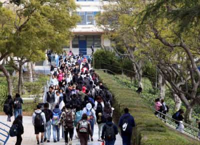 מיליארדים בוזבזו לשווא: דו"ח חדש חושף כישלון מערכתי בחינוך בדרום קליפורניה