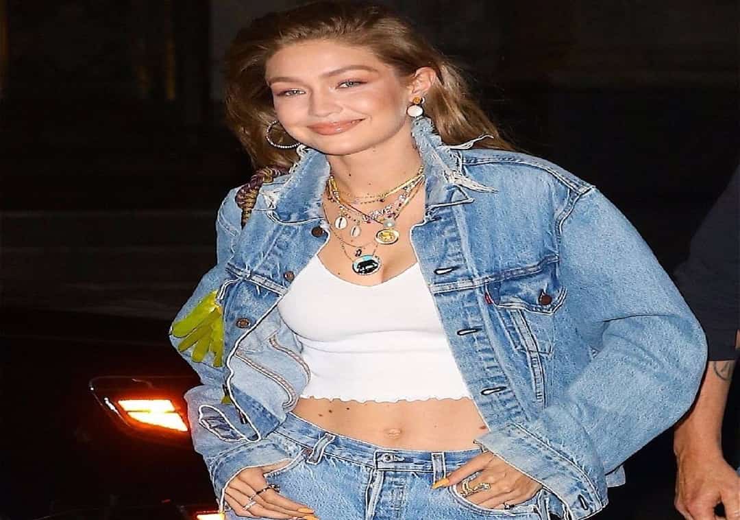 חודשים ספורים לאחר הלידה: כך ג׳יג׳י חדיד נתפסה בעדשת הפפארצי