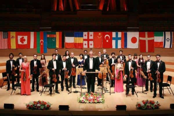 לוס אנג'לס: היה קשה להחליט על איזה מופע מוסיקה קלאסית לספר לכם, אז בחרנו בכולם