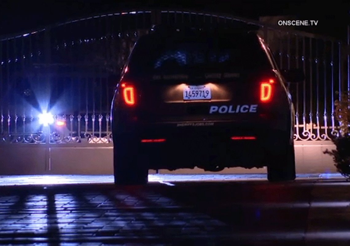 פריצה אלימה באיומי אקדח בדרום קליפורניה: בני משפחה הופתעו בלילה בביתם על ידי רעולי פנים 