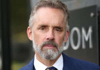 ג'ורדן פיטרסון אובחן בתסמונת חיסונית נדירה בעקבות חשיפה לעובש