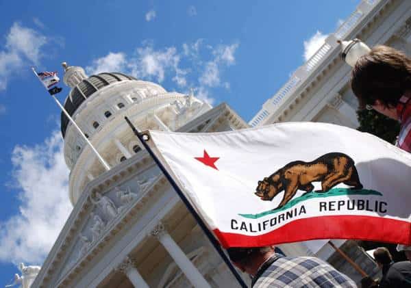 כלכלת קליפורניה מתחזקת, אחוז האבטלה נותר נמוך במיוחד