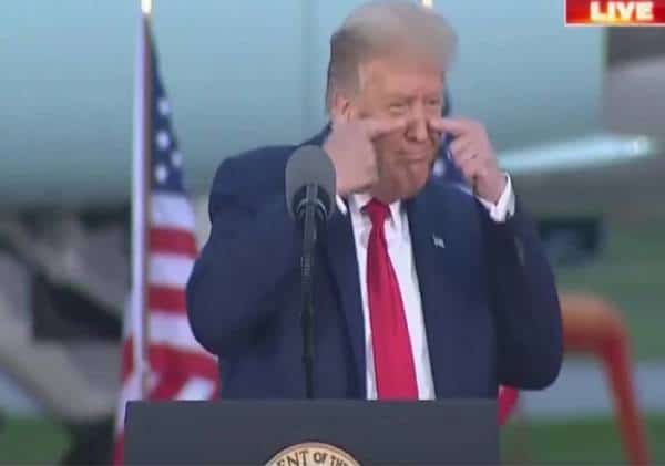 הקהל הריע "אנחנו אוהבים אותך" והנשיא ענה, "אינכם רוצים לראות אותי בוכה, אני אתחיל לבכות"