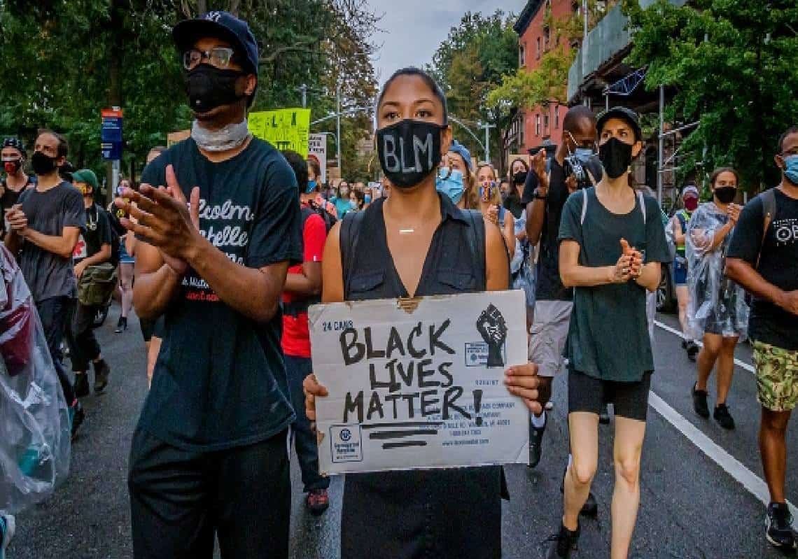 מכה קשה ל-BLM: אמזון השעתה את התנועה מפלטפורמת התרומות שלה