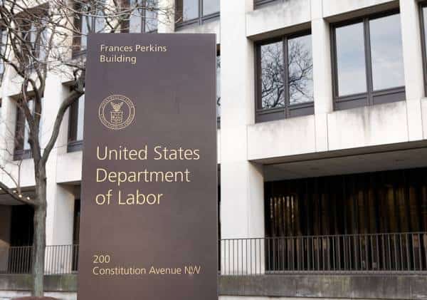 אפקט הקורונה: 20.5 מיליון משרות נמחקו, שיעור האבטלה זינק ל-14.7%