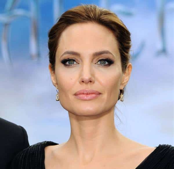 המנתחת של אנג'לינה ג'ולי  שוברת שתיקה.