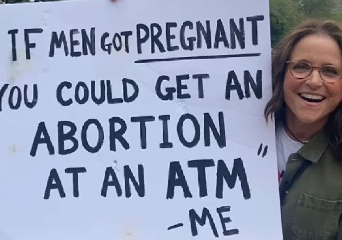 הסוגייה שהוציאה את הסלבס מהבית: כוכבי הוליווד התייצבו להפגין למען זכויות הנשים