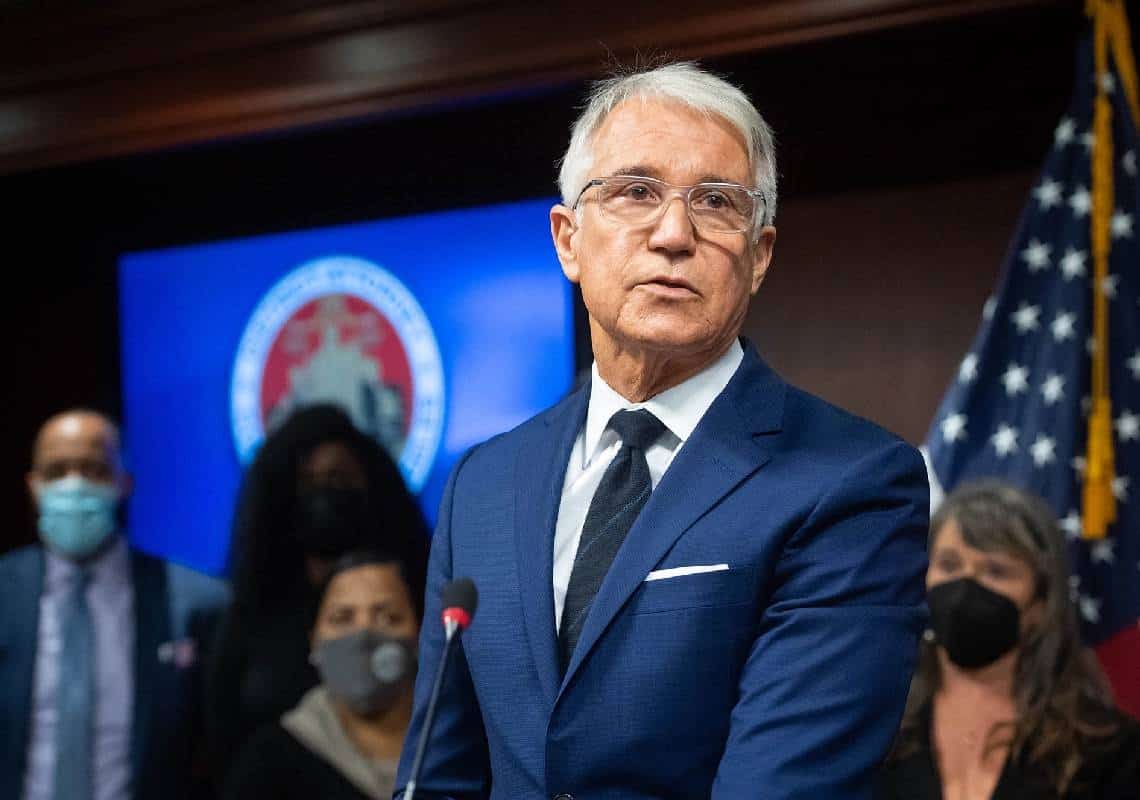 עיר נוספת במחוז לוס אנג'לס הצטרפה לקריאות להדחת התובע הראשי