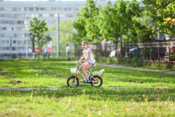 אתם חייבים גינה: זה משפר את בריאות הנפש של ילדיכם 