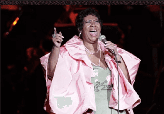 מלכת הזמר האמריקאי ארית'ה פרנקלין הלכה לעולמה בגיל 76