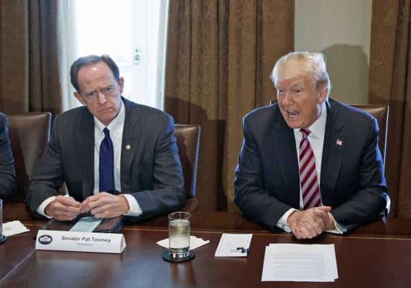 סנאטור רפובליקני נוסף קורא לטראמפ להתפטר: "הדרך הטובה ביותר להתקדם הלאה"