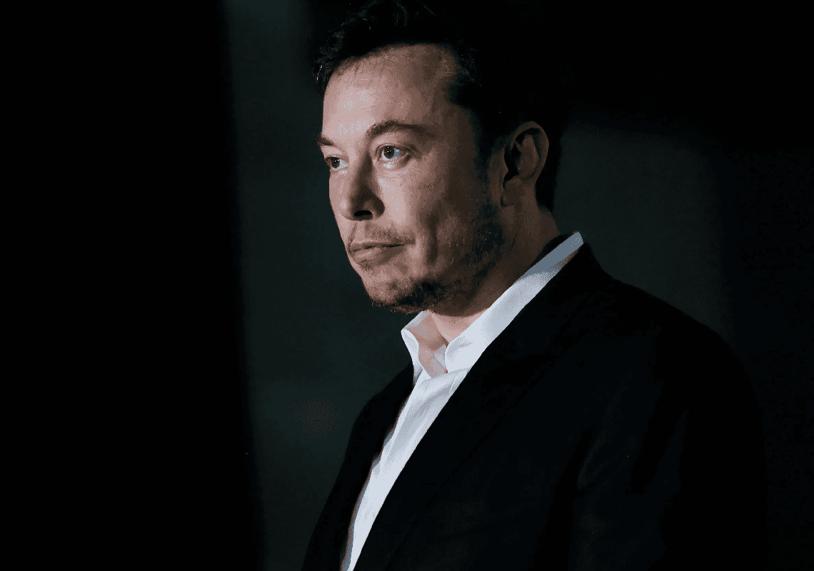 אילון מאסק במתקפה חריפה על ביידן: "הוא חליפה ריקה - הנשיא הוא מי ששולט בטלפרומפטר"