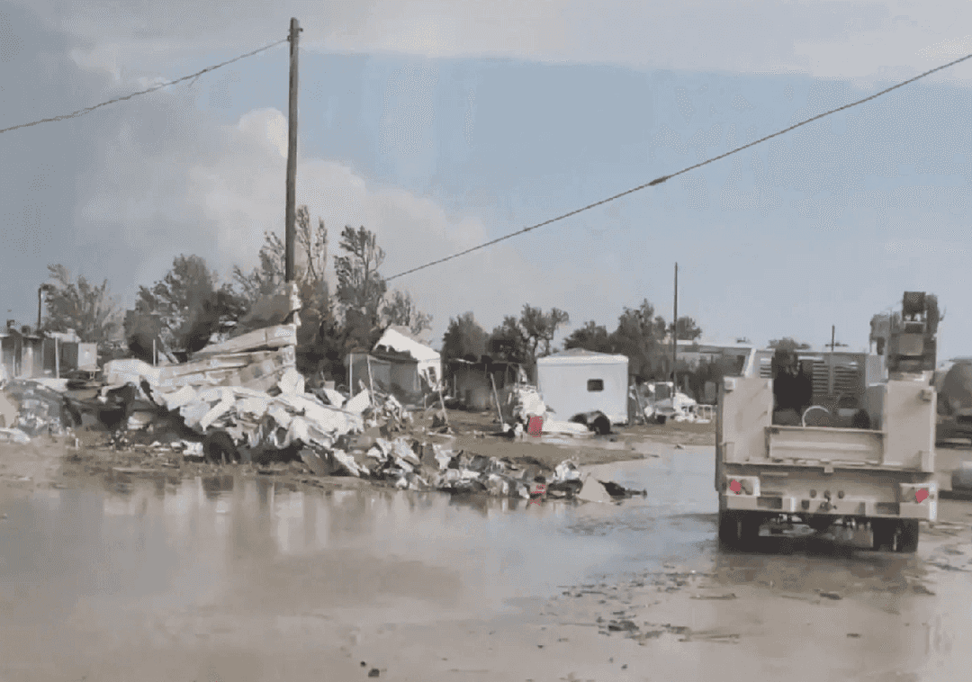 סופת טורנדו קשה הכתה בטקסס: שלושה הרוגים, עשרות פצועים ונזק כבד 