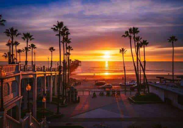 ארץ השמש הנצחית שוקעת: קליפורניה נסגרת 