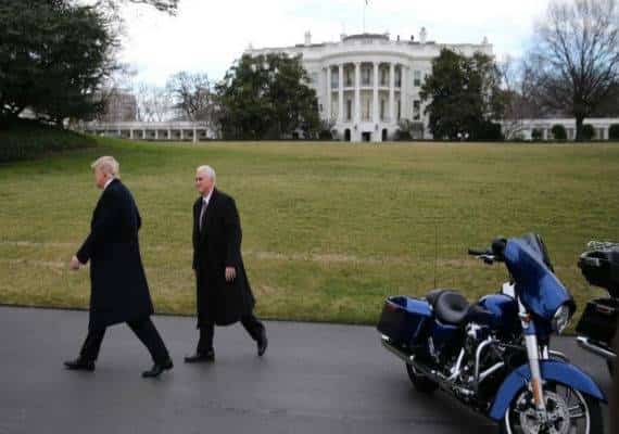 טראמפ נגד הארלי דיווידסון, שוב. תומך בחרם על החברה