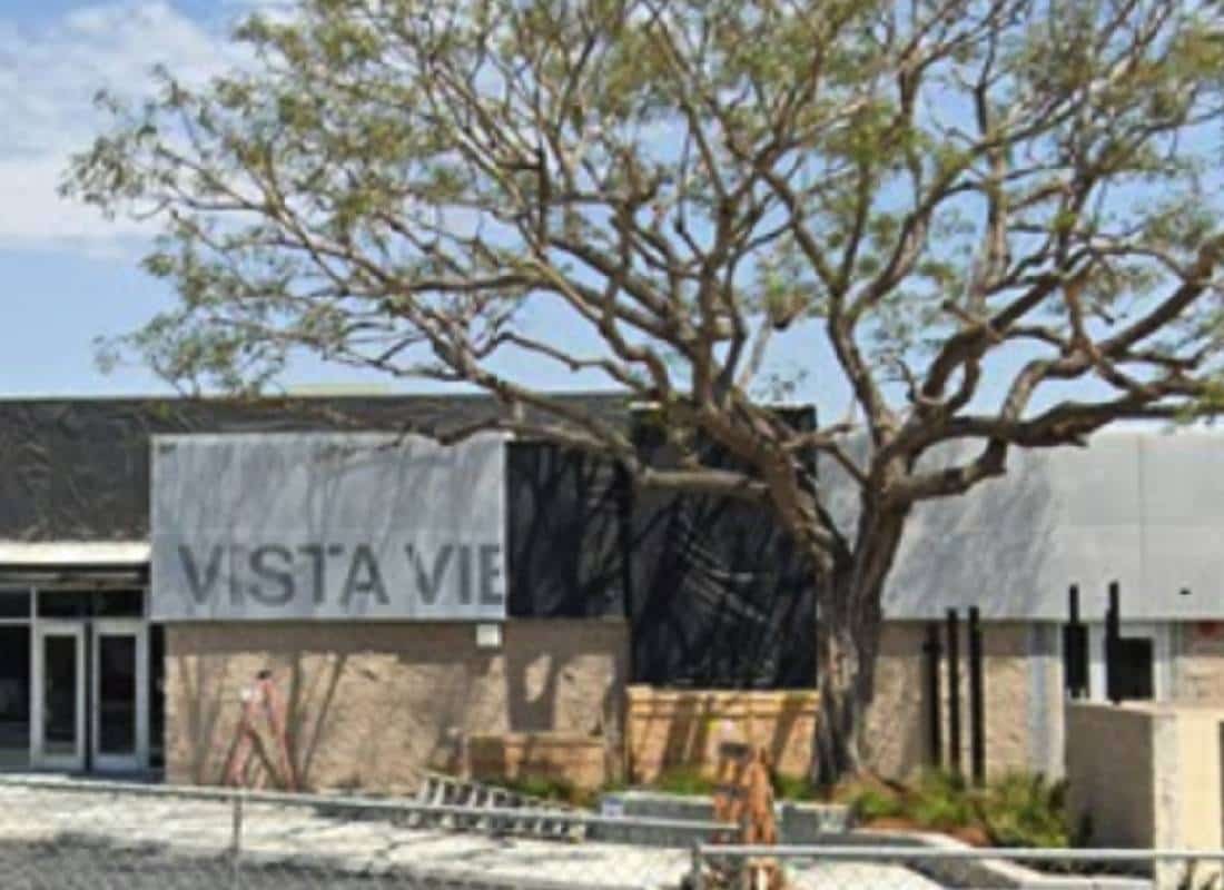 זעזוע במערכת החינוך בקליפורניה: תלמידי כיתה ו' נתפסו עם אקדח חצי-אוטומטי ותחמושת