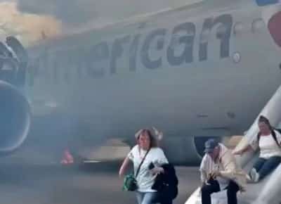 אימה בהמראה: צמיג שהתפוצץ גרם לשריפה והביא לפינוי של 179 נוסעים במגלשות החירום