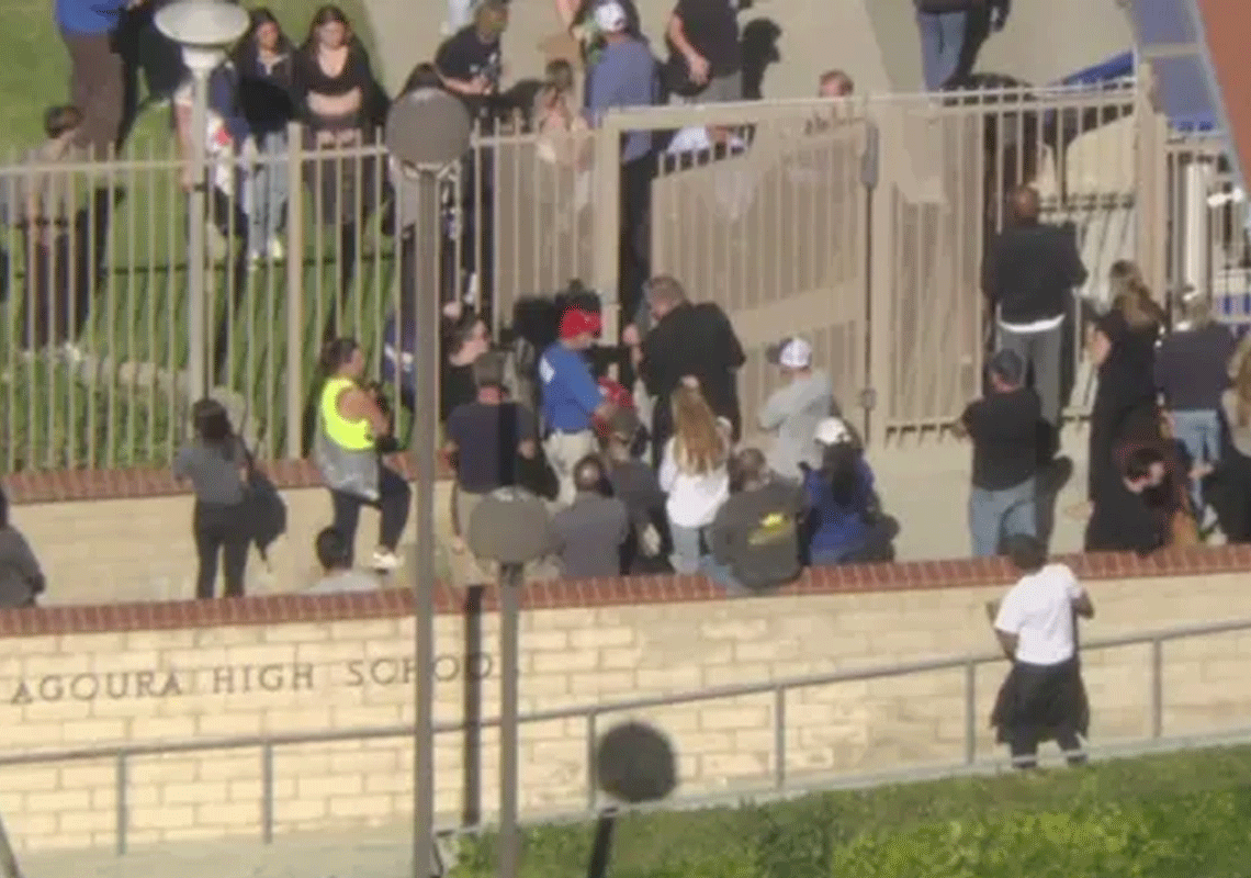 כוחות משטרה הוקפצו לחינם בלוס אנג'לס: שיחת טלפון שדיווחה על אדם חמוש בבית ספר באגורה הילס הובילה לסגר 