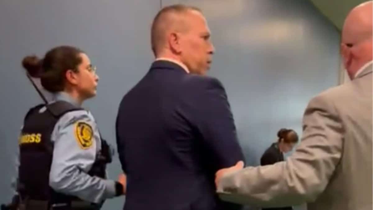  ‏שגריר ישראל באו"ם נעצר לאחר שעזב את העצרת הכללית במחאה על נאומו של נשיא איראן‏