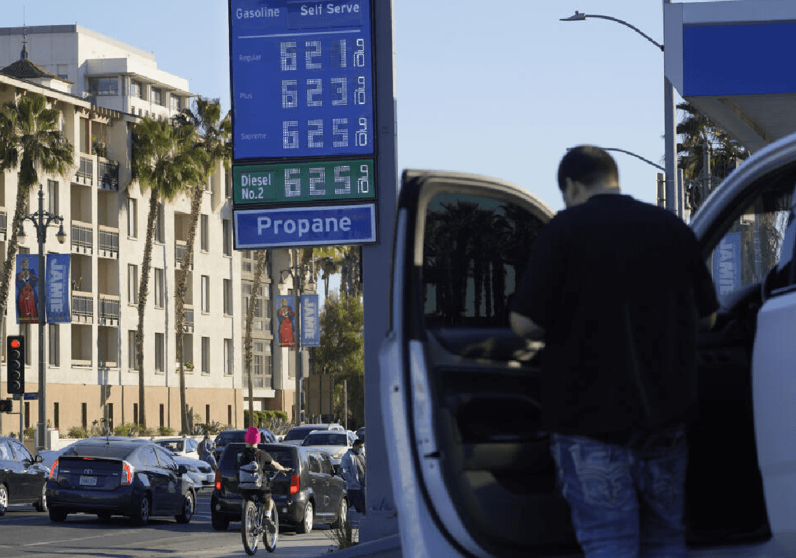 קליפורניה על סף משבר דלק: זינוק של 75% במחירים צפוי עד סוף 2026 