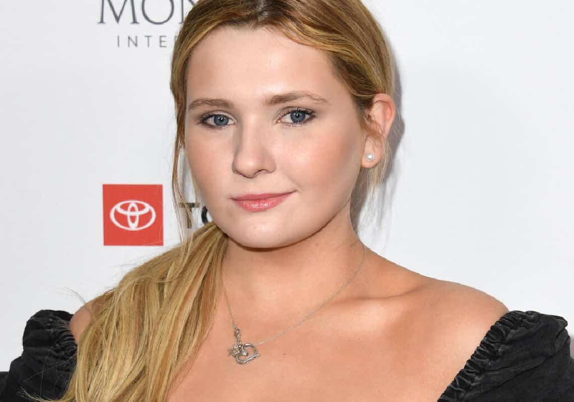 כוכבת ״מיס סאנשיין הקטנה״ חושפת: ״הייתי בזוגיות אלימה״