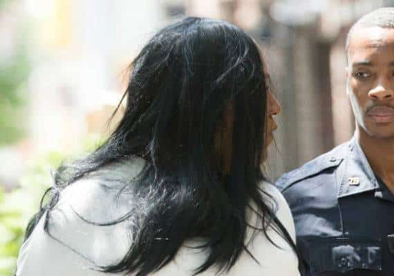 ניו יורק: נעצר השודד עם הפאה - עבריין לשעבר שמעוניין שיתייחסו אליו כאישה