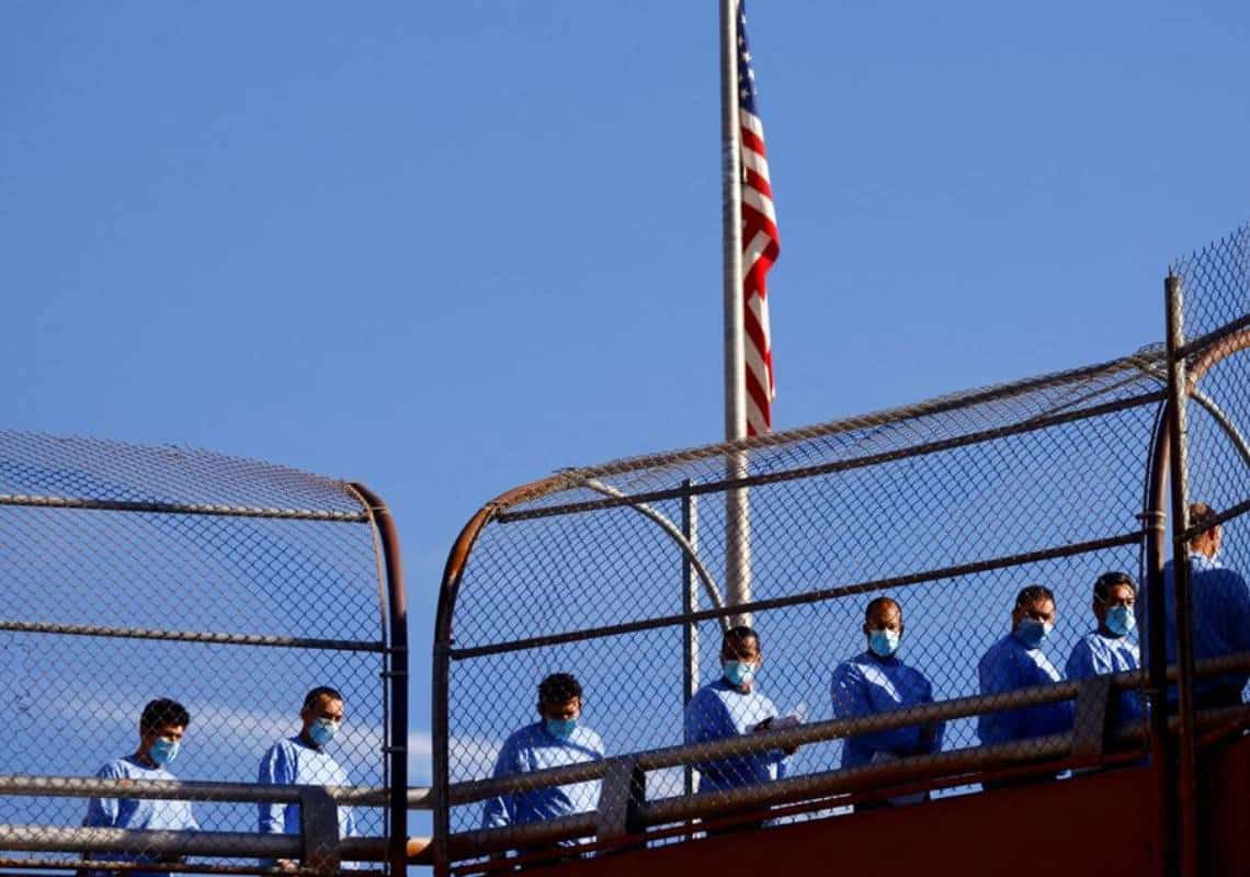 נדחתה עתירת ממשל ביידן: מדיניות 'הישארו במקסיקו' תישאר בתוקף