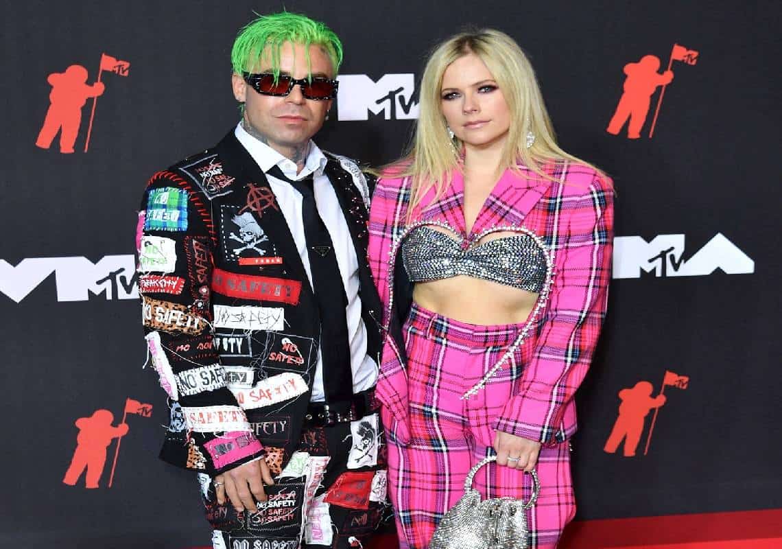 מקרוב לאבריל לאבין חושף: ״היא מקווה לעשות קאמבק ממש בקרוב״ 