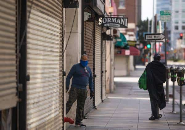לוס אנג'לס: עסקים שאינם חיוניים נותרו פתוחים, הבעלים יועמדו לדין