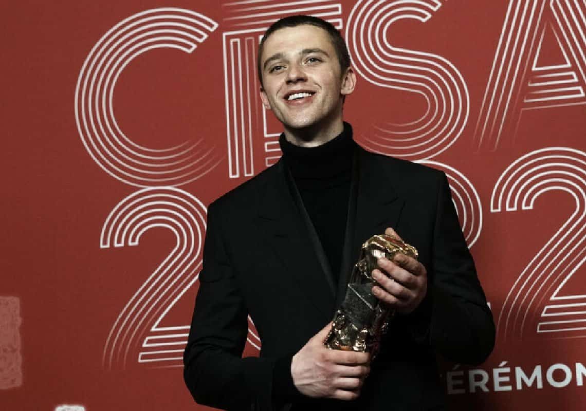 בנז׳מין וואזן בראיון אינטימי: ״שחקן צריך להיות מסתורי, לגרום לבמאים לחלום עליו״