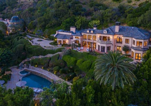 עיר של כוכבים: בתי מפורסמים ממלאים את שוק הנדל"ן בלוס אנג'לס